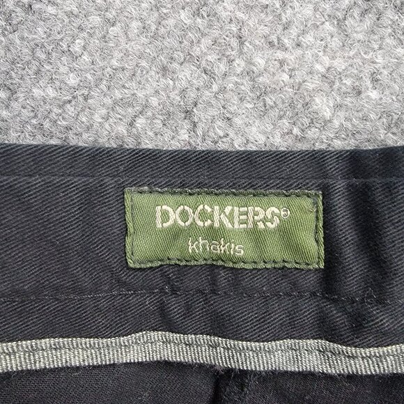 Dockers Pants Mens 34x30 Black Khaki Flat Front Classic Straight Leg Casual‎ - Picture 6 of 11
